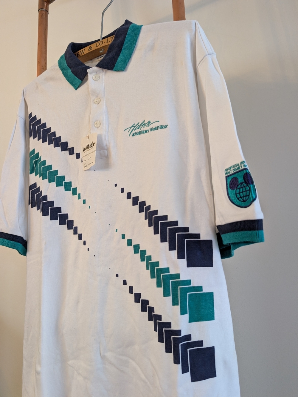 RARE *NWT* Disney World Village At Hilton POLO SHIRT - Large - Picture 2 of 14
